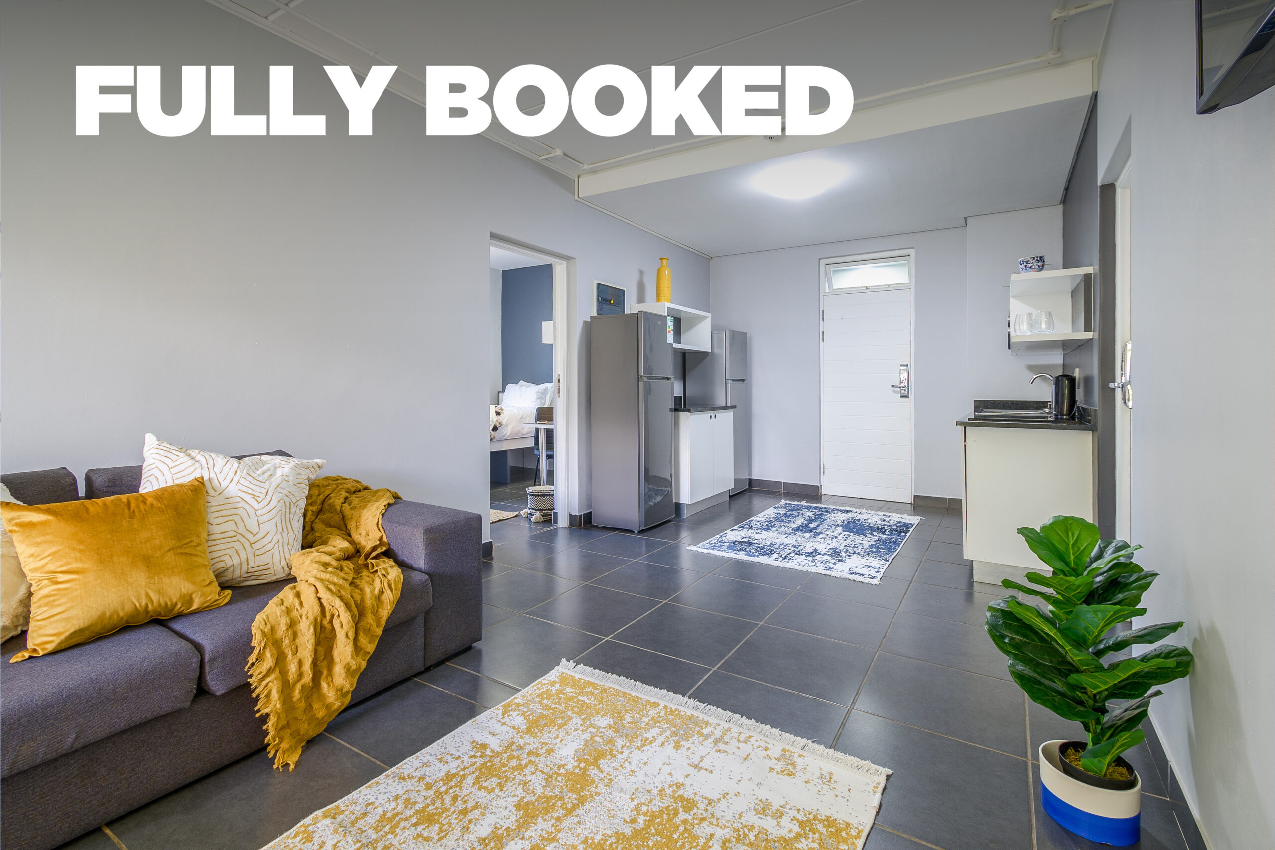 <span>Explorer</span> Four With Lounge Platinum